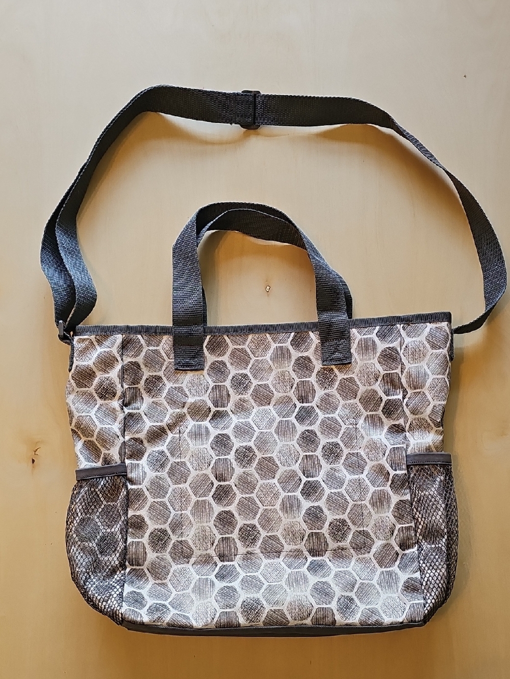 Thirty-One Gray Hexagon-Pattern Tote with Shoulder Strap